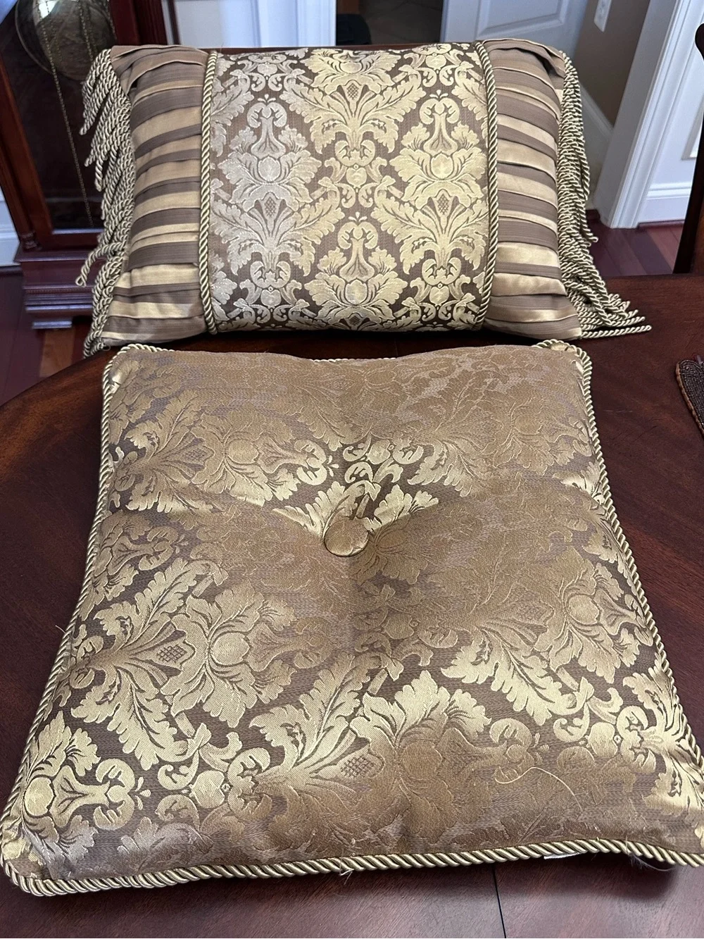 2 Vintage Style Gold Damask Ornate Regency Throw Pillows Fringe Tufted Square